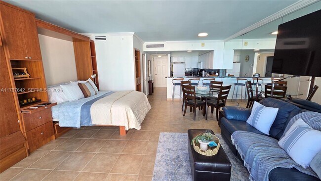 Building Photo - 2501 S Ocean Dr