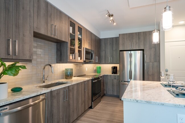 Building Photo - Overture Doral 55+ Active Adult Apartment ...