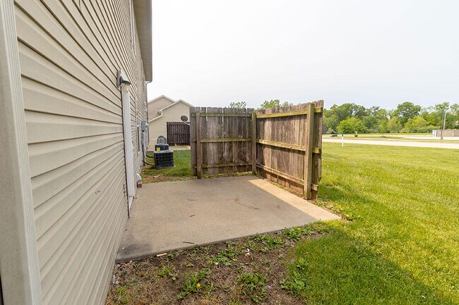 Building Photo - 5211 Currituck Ln