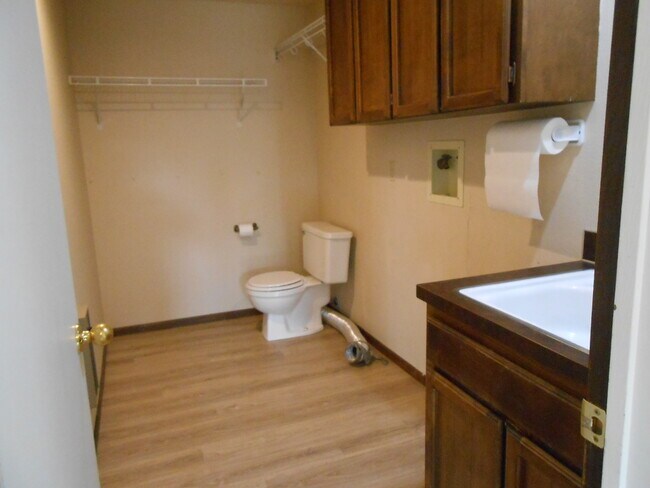 Building Photo - 61360 Keelally Ct