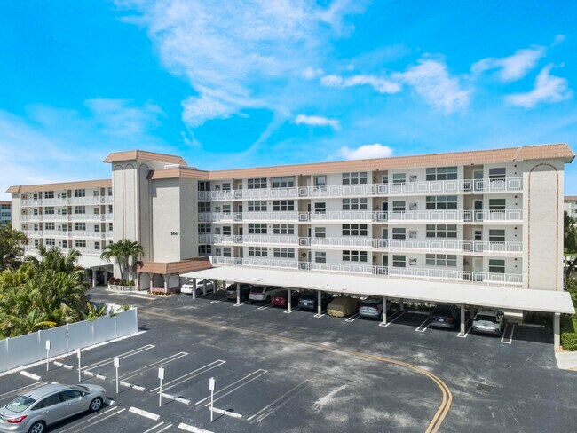Building Photo - 2649 Florida Blvd