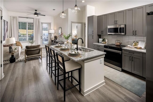 Building Photo - 3108 McGinnis Ferry Rd