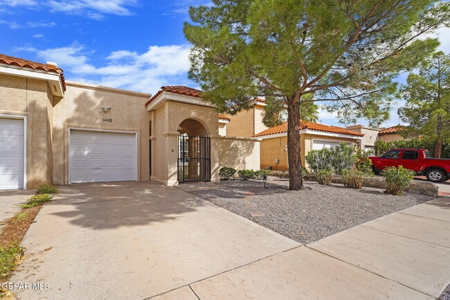 Building Photo - 143 N Alto Mesa Dr