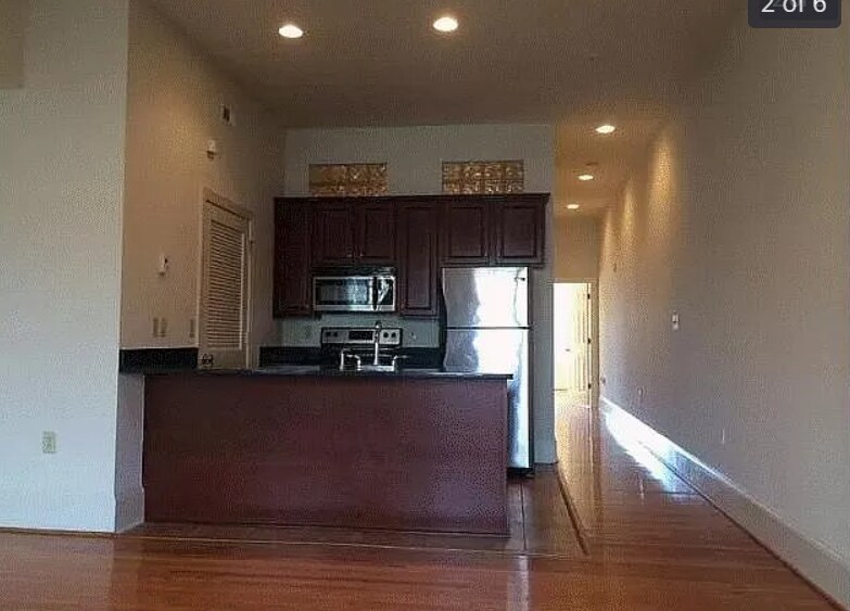 Building Photo - 9 S Brunswick St