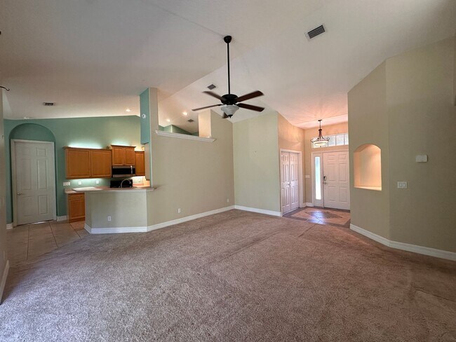 Building Photo - Ormond Lakes Opportunity