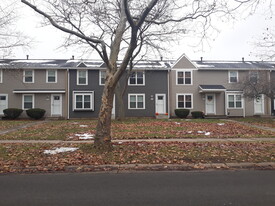 Building Photo - Cedar Hill Townhouses