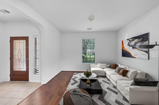 Building Photo - 8803 Peach Oak Crossing