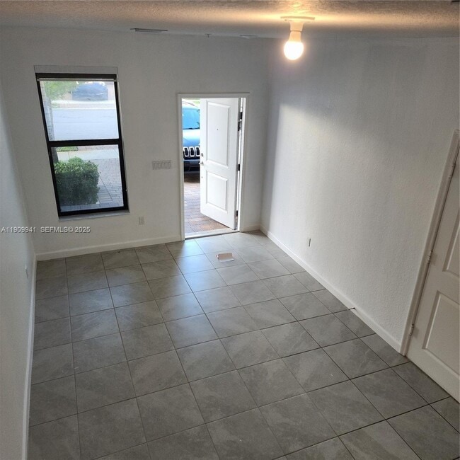 Building Photo - 236 SW 159th Ter