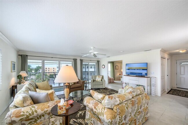 Building Photo - 1477 Park Beach Cir