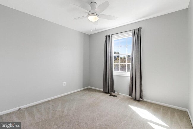 Building Photo - 7512 Epsilon Dr