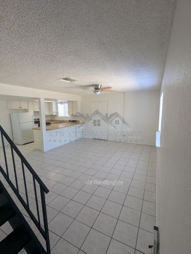 Building Photo - 545 W 16th Ave