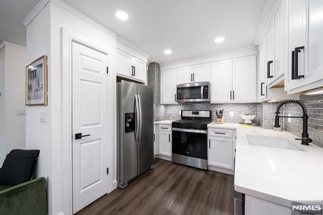 Building Photo - 141 Park Ave