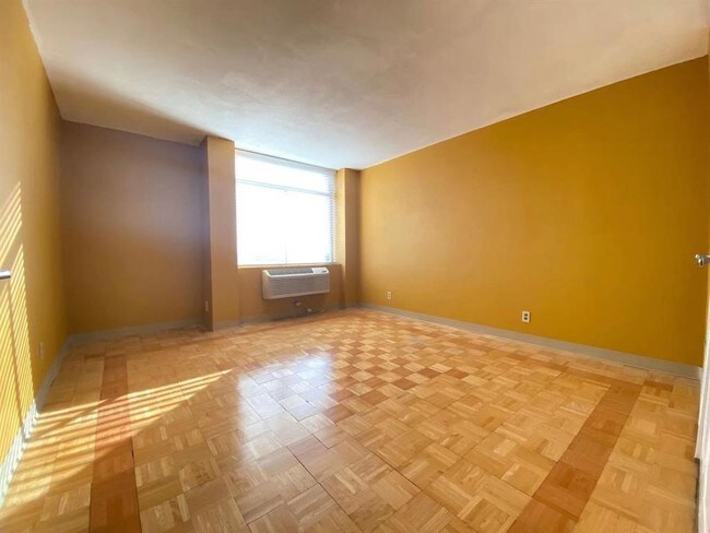Building Photo - 7520 Hornwood Dr