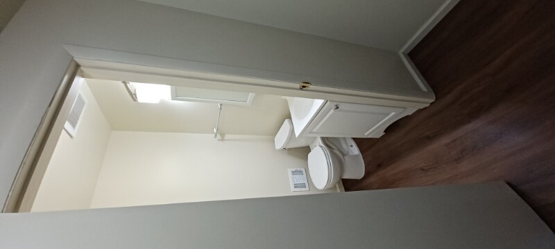 Building Photo - 604 Bigelow St