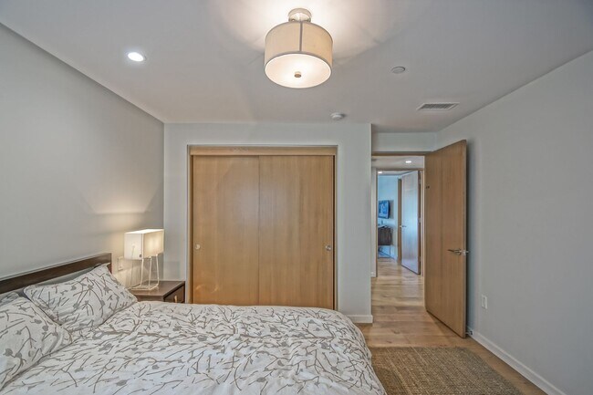 Building Photo - NEWER, LUXURIOUS & MODERN, 2920 SQ FT HOME W/ HIGH END DETAILS, AMAZING DECK/BALCONY SPACE, 2-CAR...