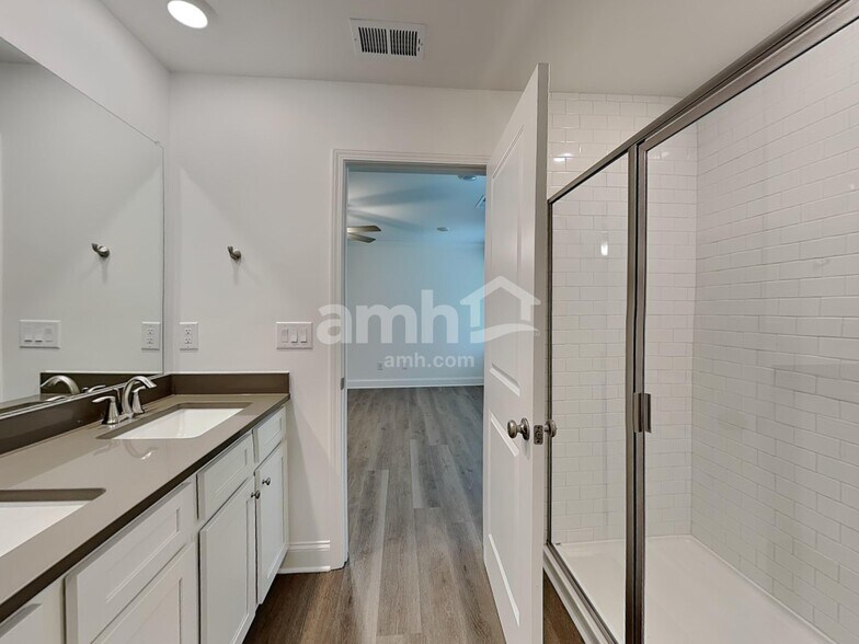 Building Photo - 673 Smt Vw Ln