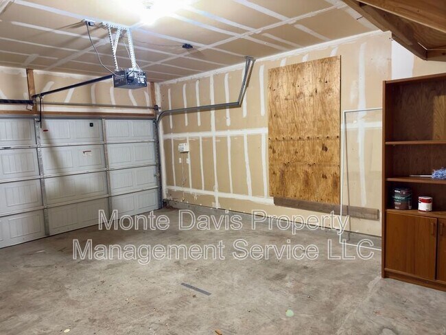 Building Photo - 10317 Laredo Dr