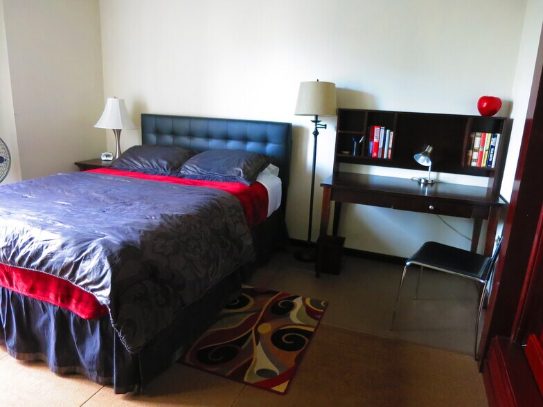 Building Photo - 1020 15th St