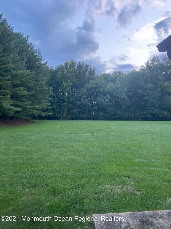 Building Photo - 438 Oak Knoll Dr