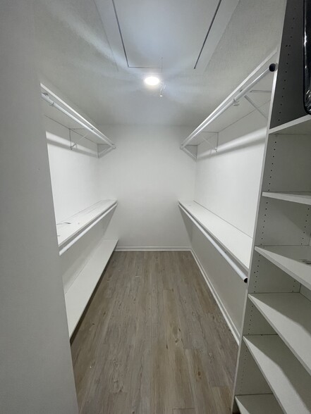 Building Photo - 980 NW 79th Ter