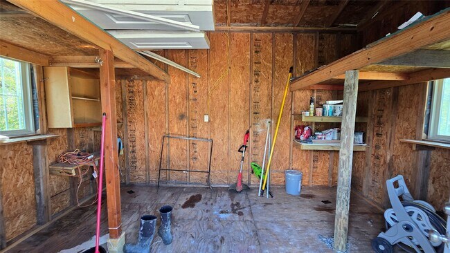 Building Photo - 2717 County Rd 3479B