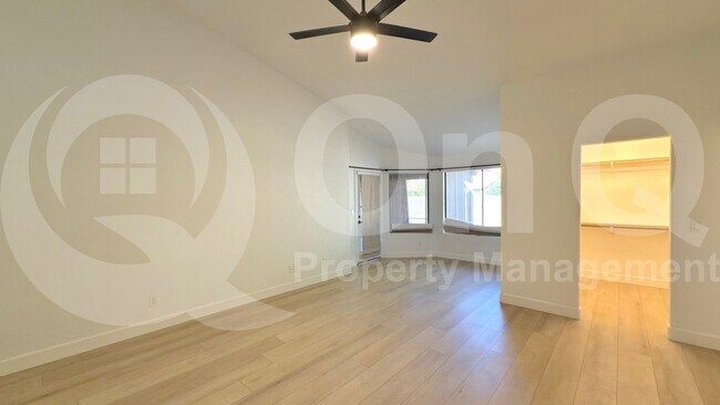 Building Photo - 214 N Silverado St