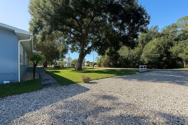 Building Photo - 2531 Byron St