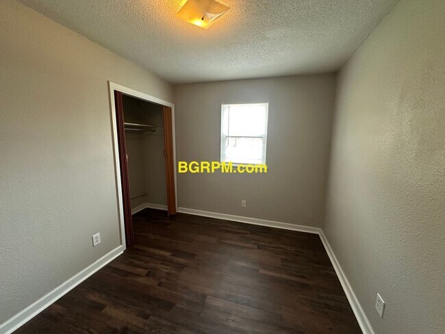 Building Photo - 6 Waterfront Dr