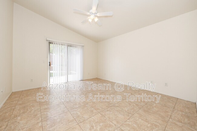 Building Photo - 2868 W Simplicity Dr