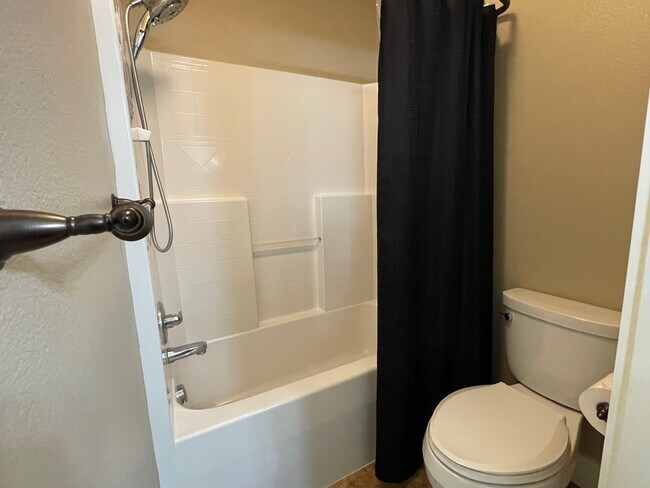 Building Photo - 2725 S Groom Way