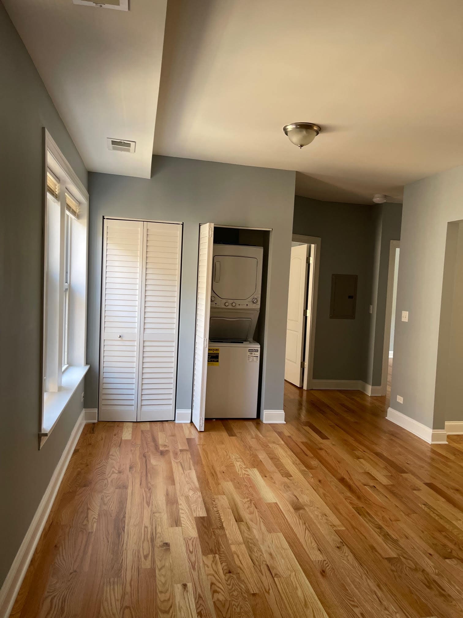 Building Photo - 1640 W Pratt Blvd