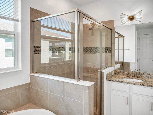 Building Photo - 3242 Baravaldo Cir