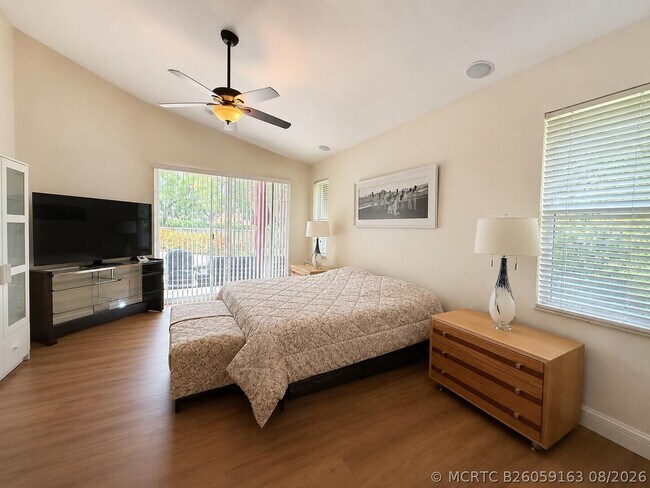 Building Photo - 4070 Sanderling Ln