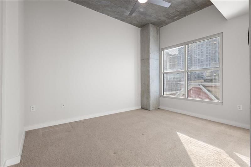 Building Photo - 250 Pharr Rd NE