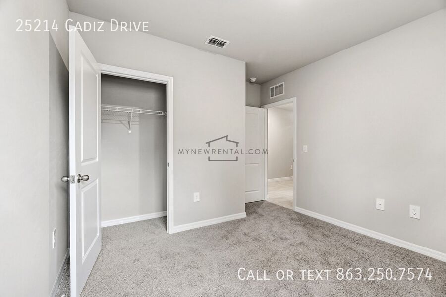 Building Photo - 25214 Cadiz Dr