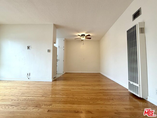 Building Photo - 1346 Cochran Ave