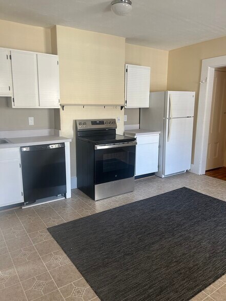 Building Photo - 200 Norfolk St