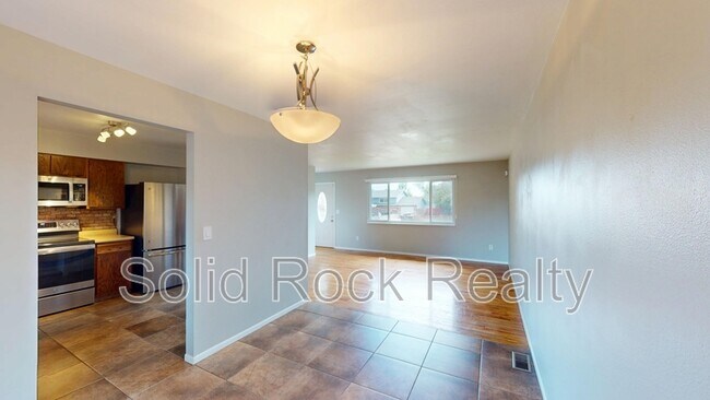 Building Photo - 7284 Sioux Cir S
