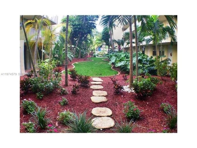 Building Photo - 1801 S Treasure Dr