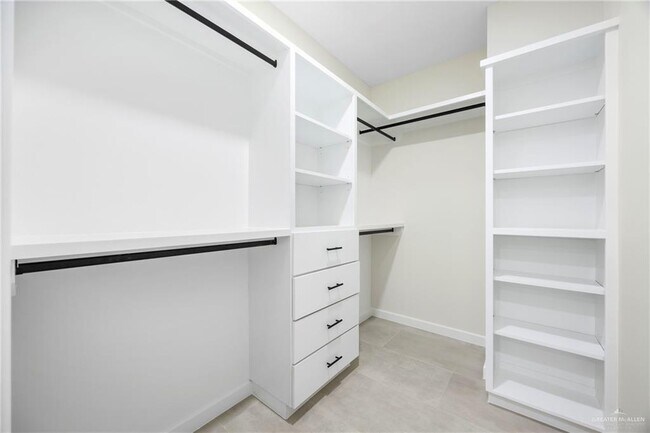 Building Photo - 22 Dorado Dr