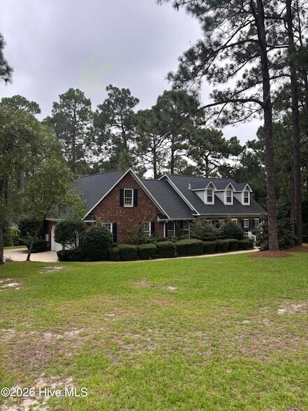 Building Photo - 464 Summerlea Dr