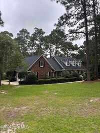 Building Photo - 464 Summerlea Dr