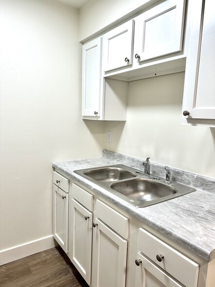 Primary Photo - Rally Apartments