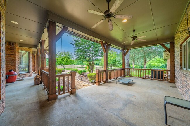 Building Photo - 11501 Custer Trail