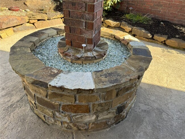 Building Photo - 21 S Prairie Dunes Dr