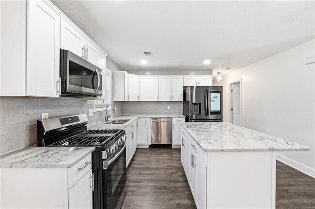 Building Photo - 2535 Ridgecrest Dr NW