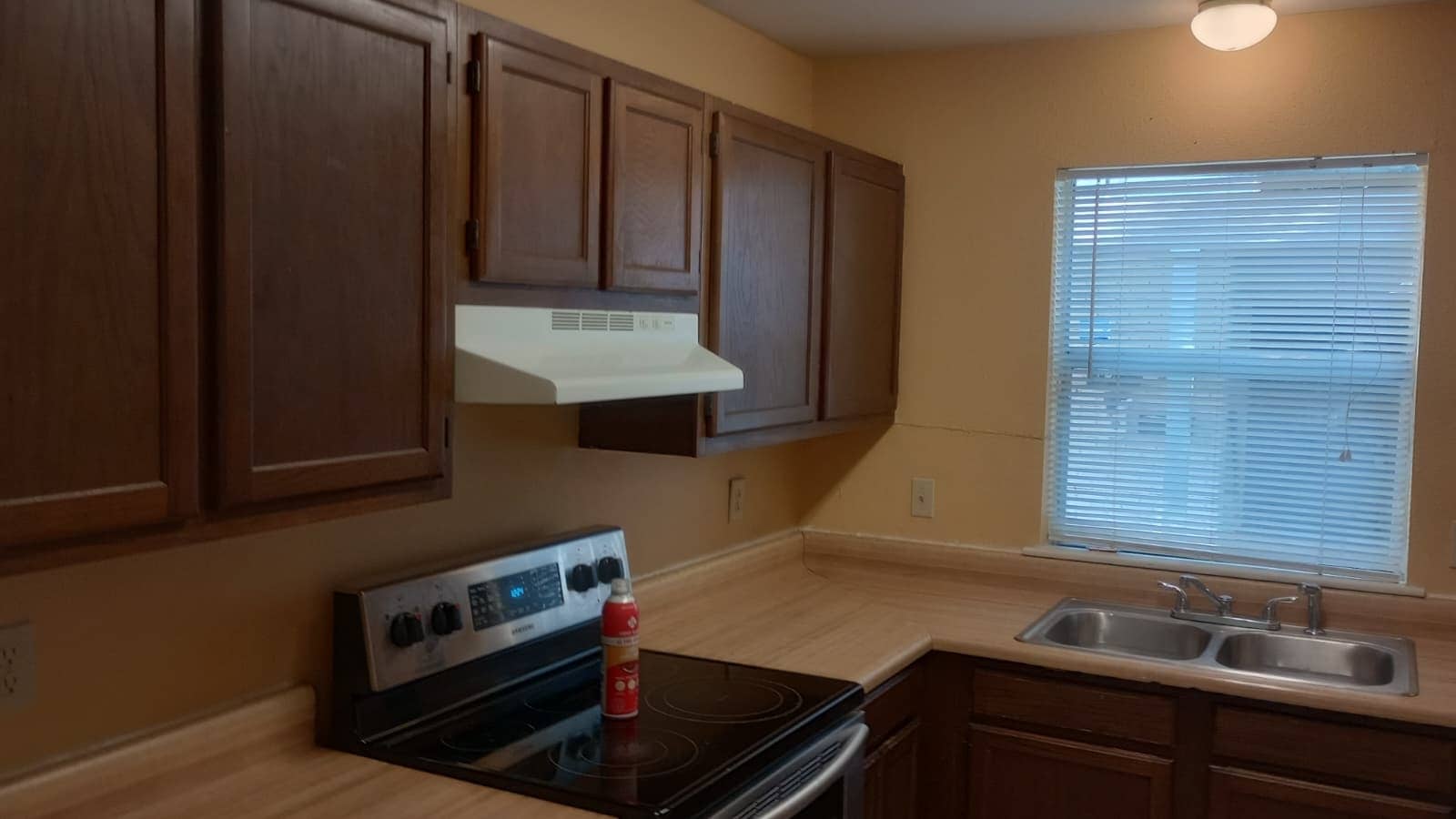 Building Photo - 7733 Bles Ave