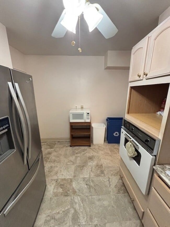 Building Photo - Beautiful Condo for Rent