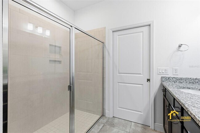 Building Photo - 13456 Stoddart Ave