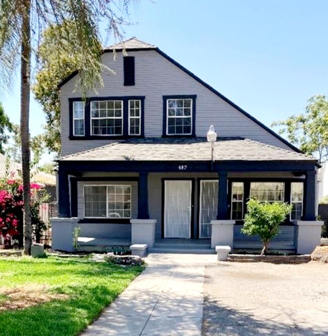 Duplex Units - 487 W 18th St